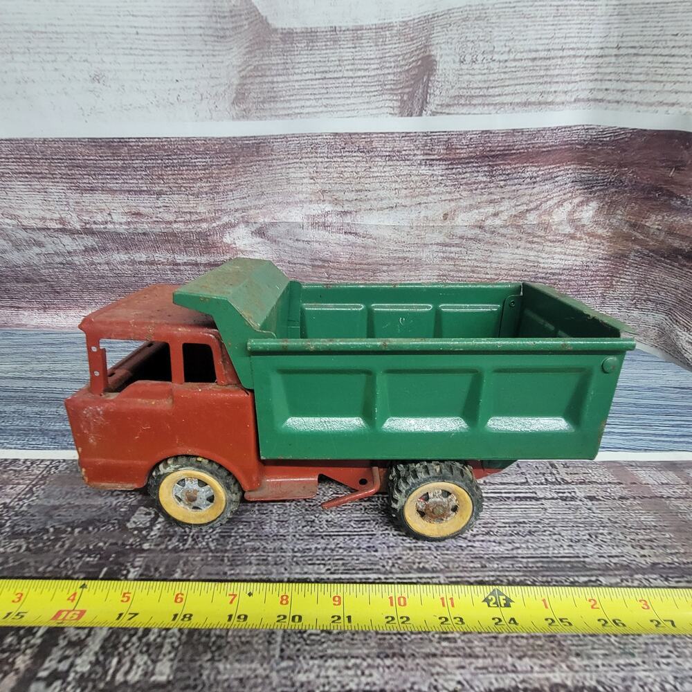 Vintage structo pressed steel cabover dump truck parts/repair red/green